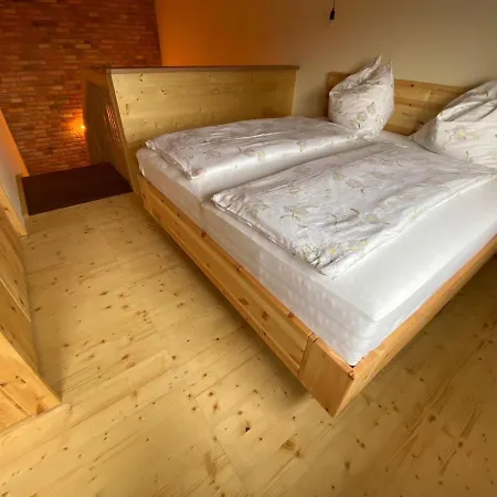 بيت ضيافة Stockers Kleines Dorfhotel 4*